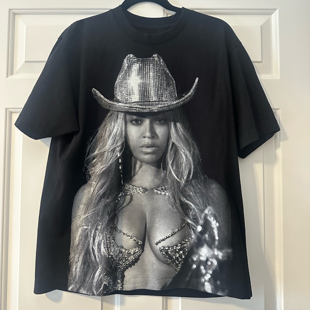 Beyoncé Renaissance tour merch